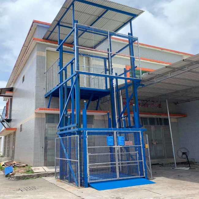 吉州建材厂室外升降货梯安装