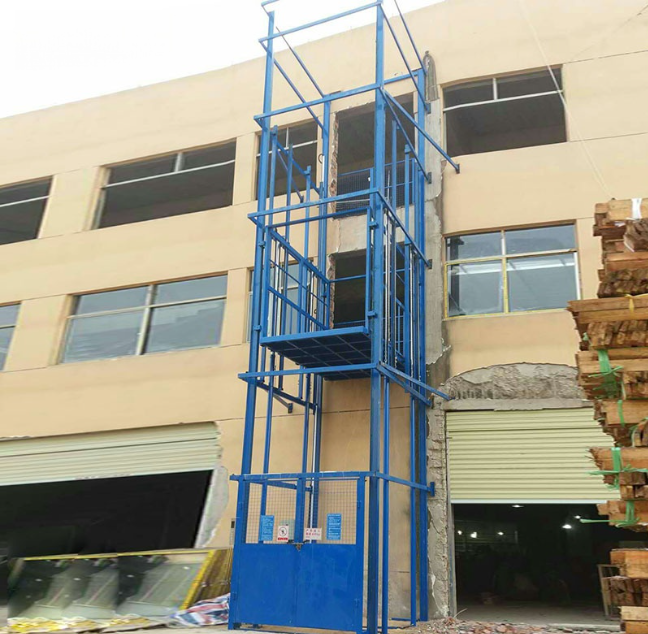 吉州建材厂室外物料提升